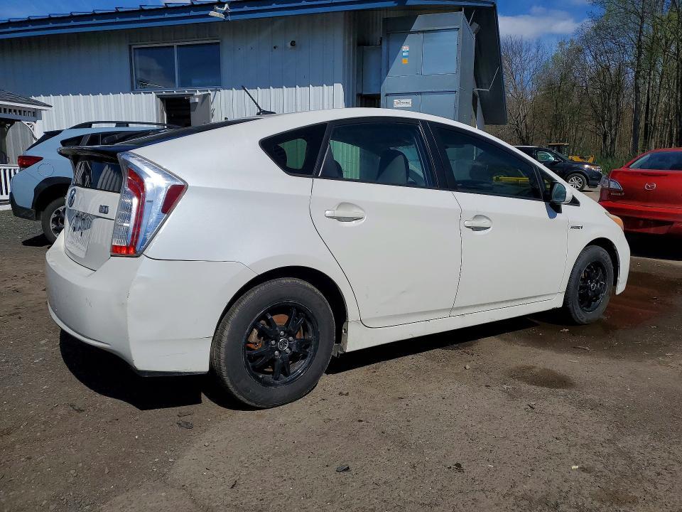 2013 Toyota Prius Three