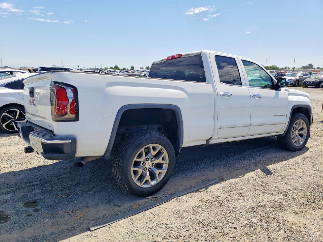 2018 GMC Sierra K1500 SLT