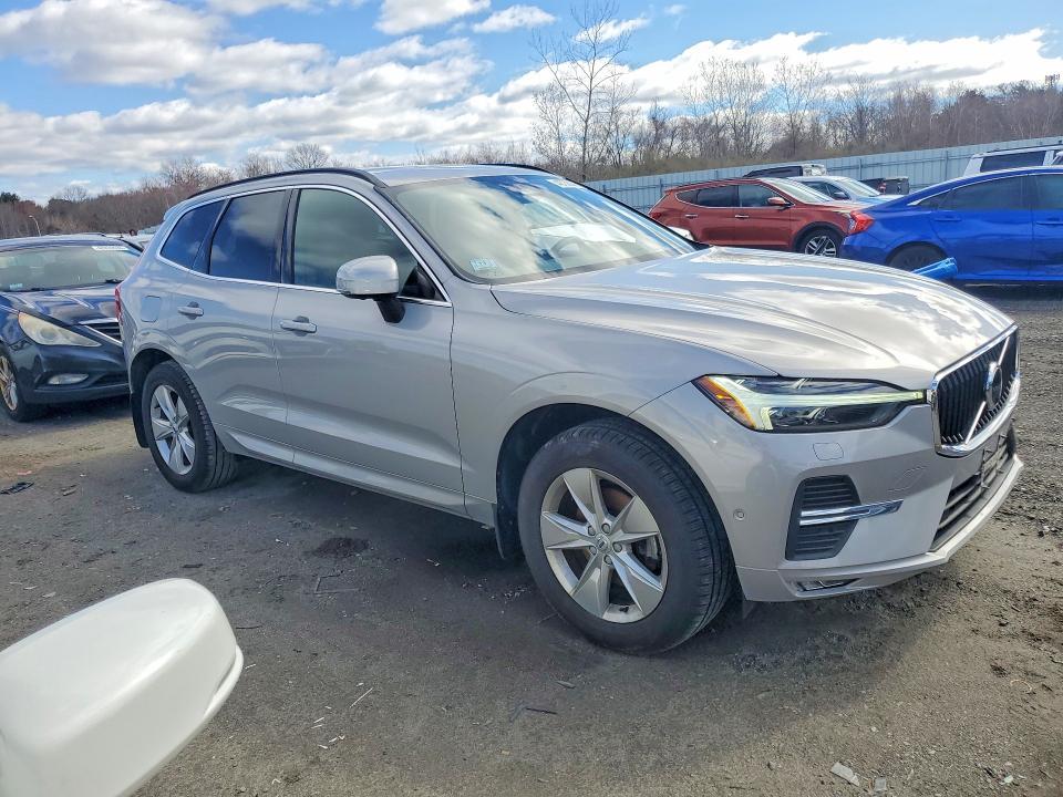 2022 Volvo Xc60 B5 Momentum