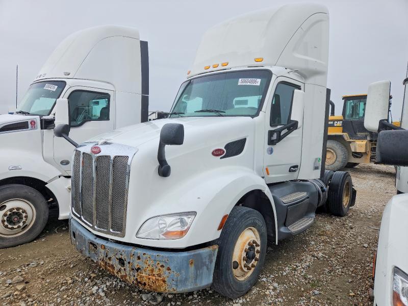 2018 Peterbilt 579 Semi Truck