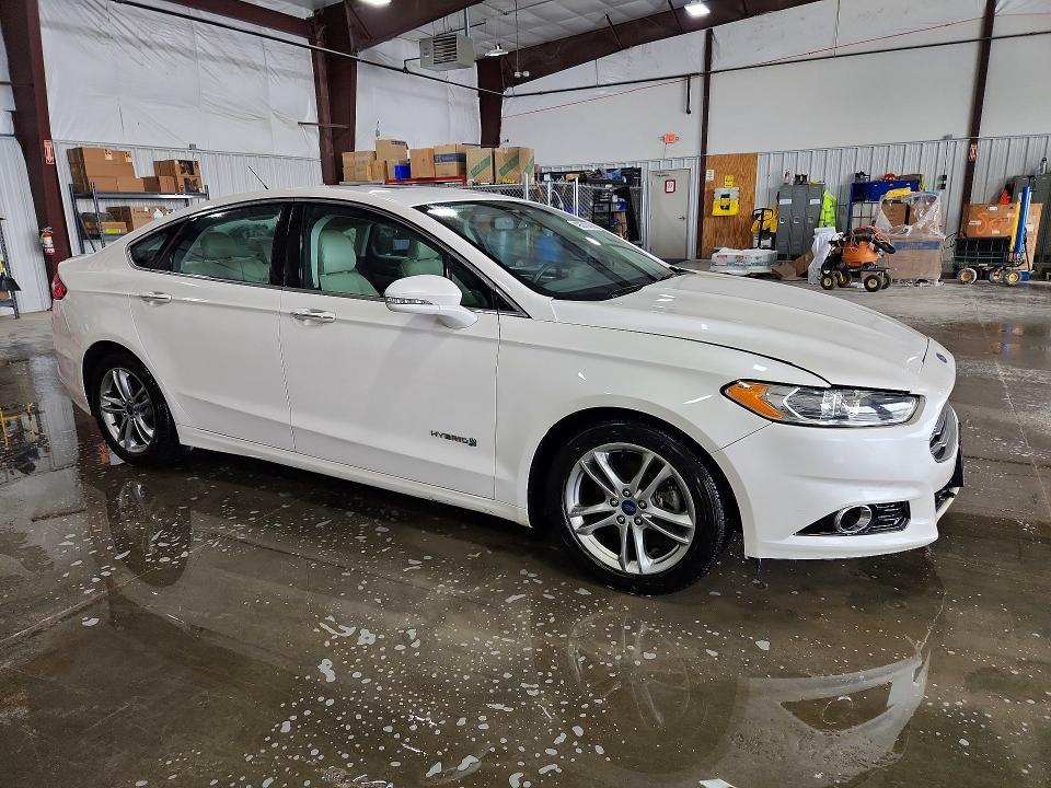 2015 Ford Fusion Titanium hev