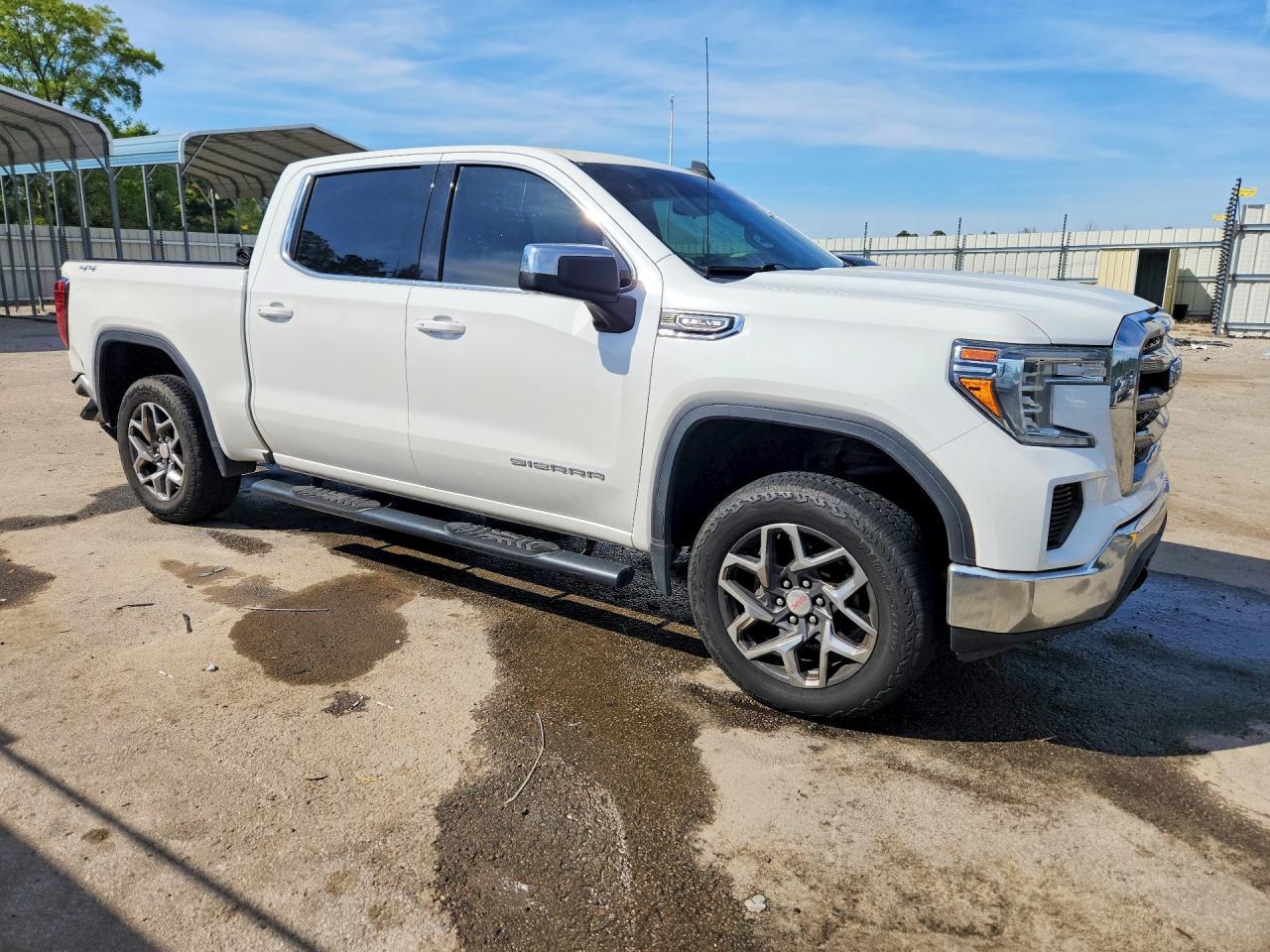 2020 GMC Sierra K1500 SLE