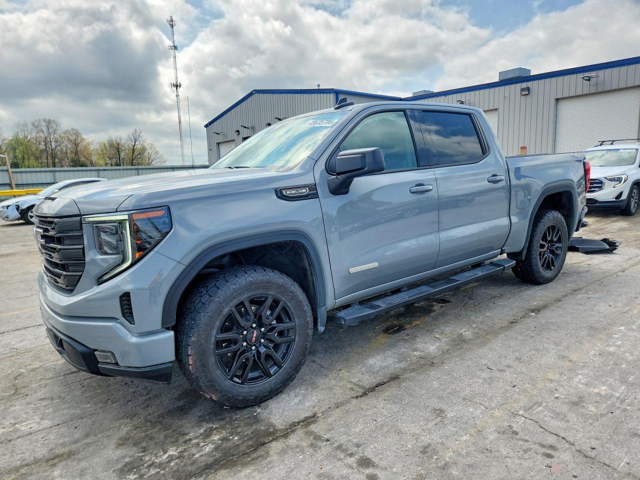 2024 GMC Sierra K1500 Elevation