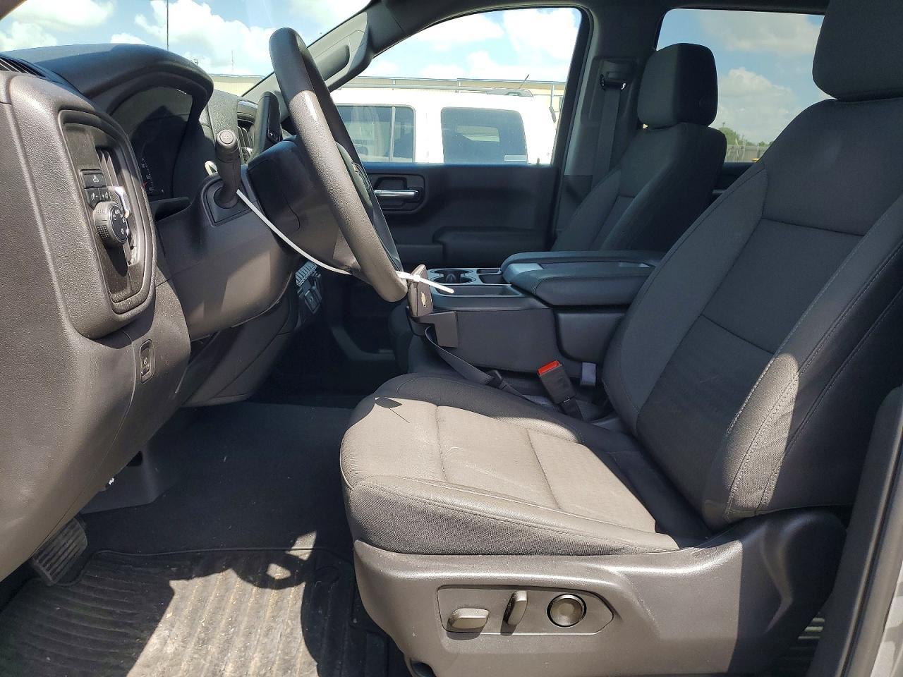 2024 Chevrolet Silverado C1500 Custom