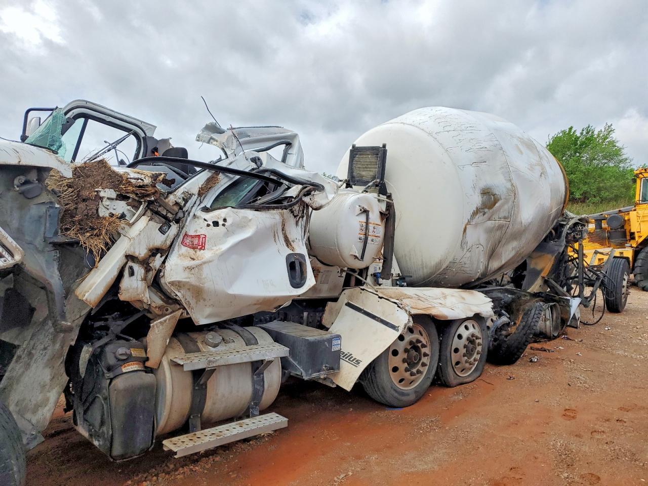 2023 Freigliner 2023 Freightliner 114SD Ready MIX Truck