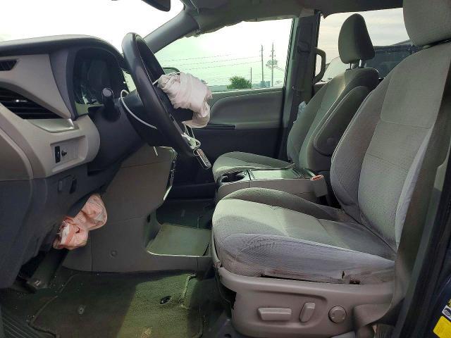 2020 Toyota Sienna le 8-passenger