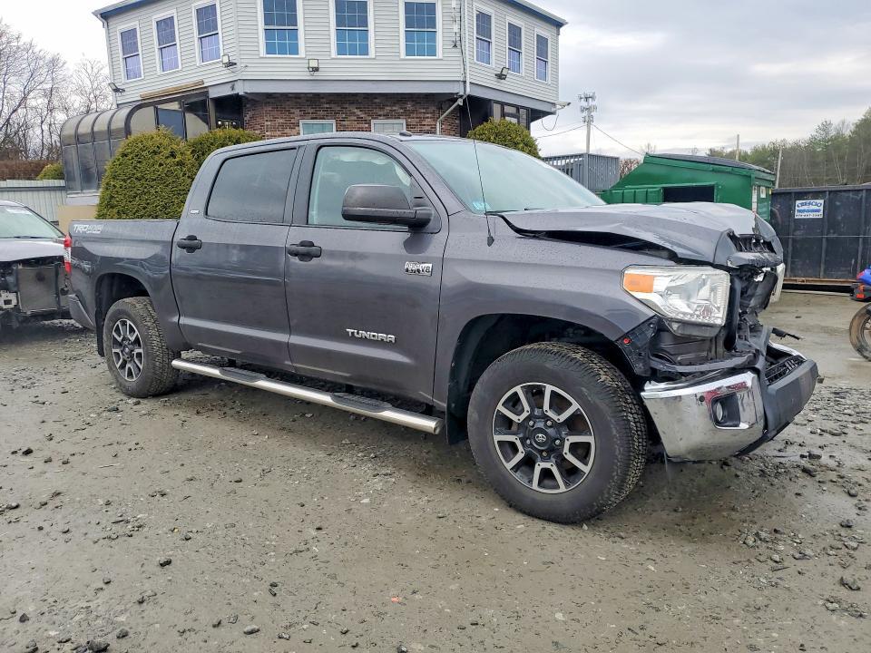 2016 Toyota Tundra SR5