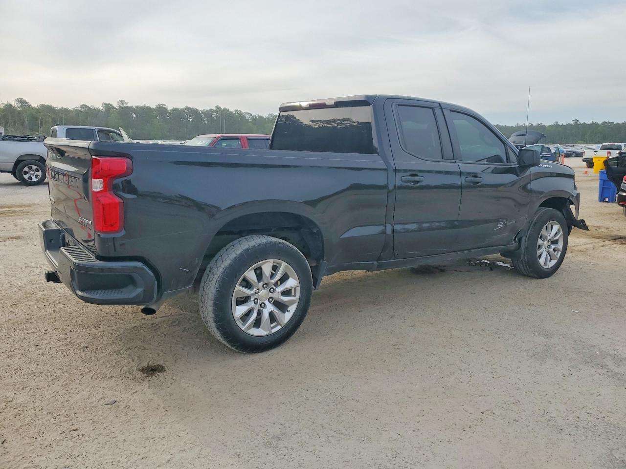 2021 Chevrolet Silverado C1500 Custom