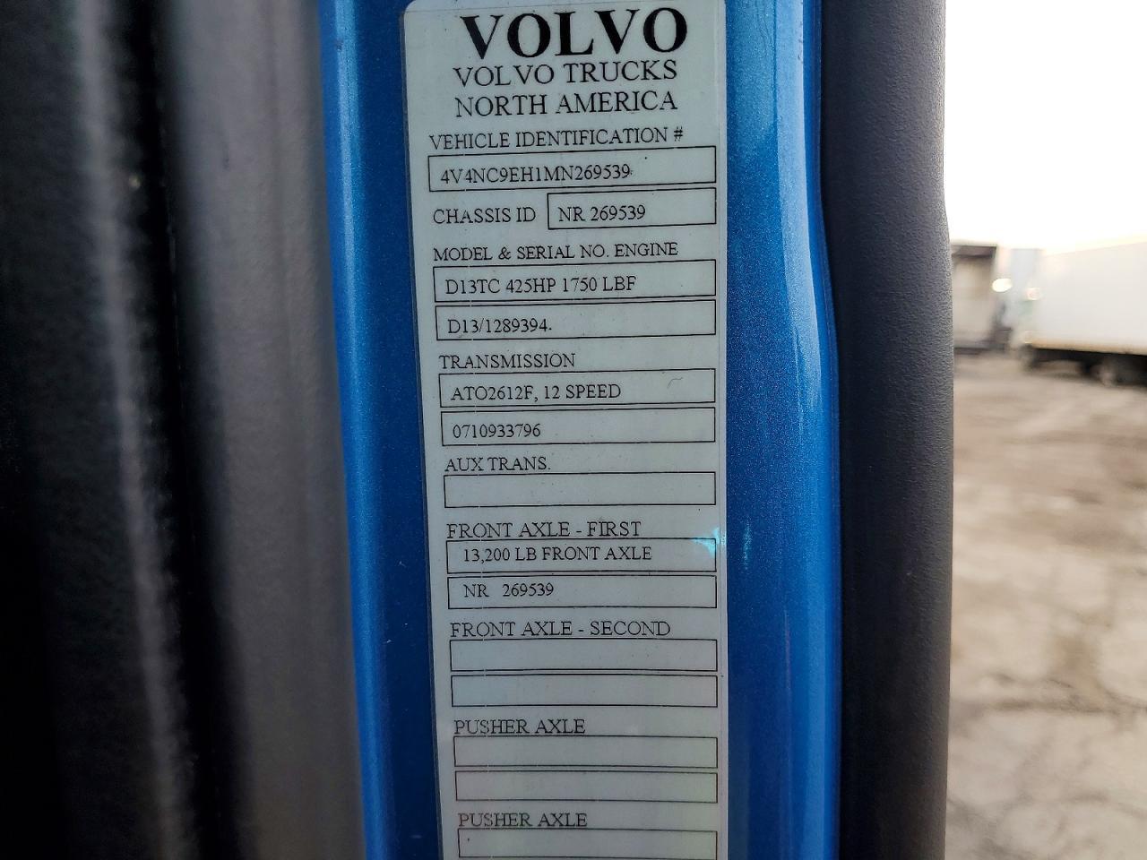 2021 Volv O VNL Semi Truck