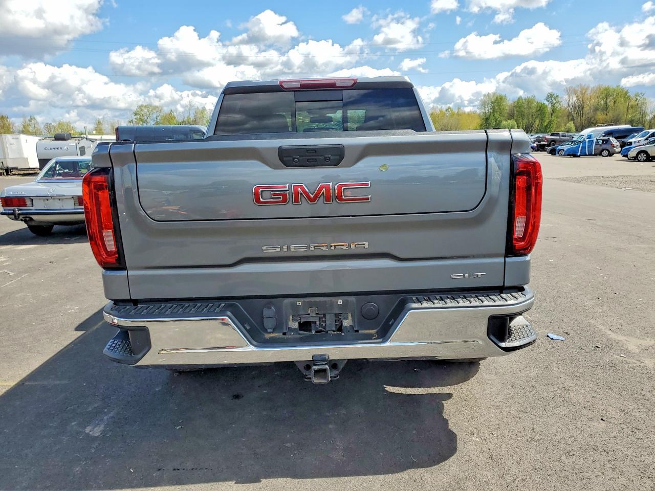 2020 GMC Sierra K1500 SLT