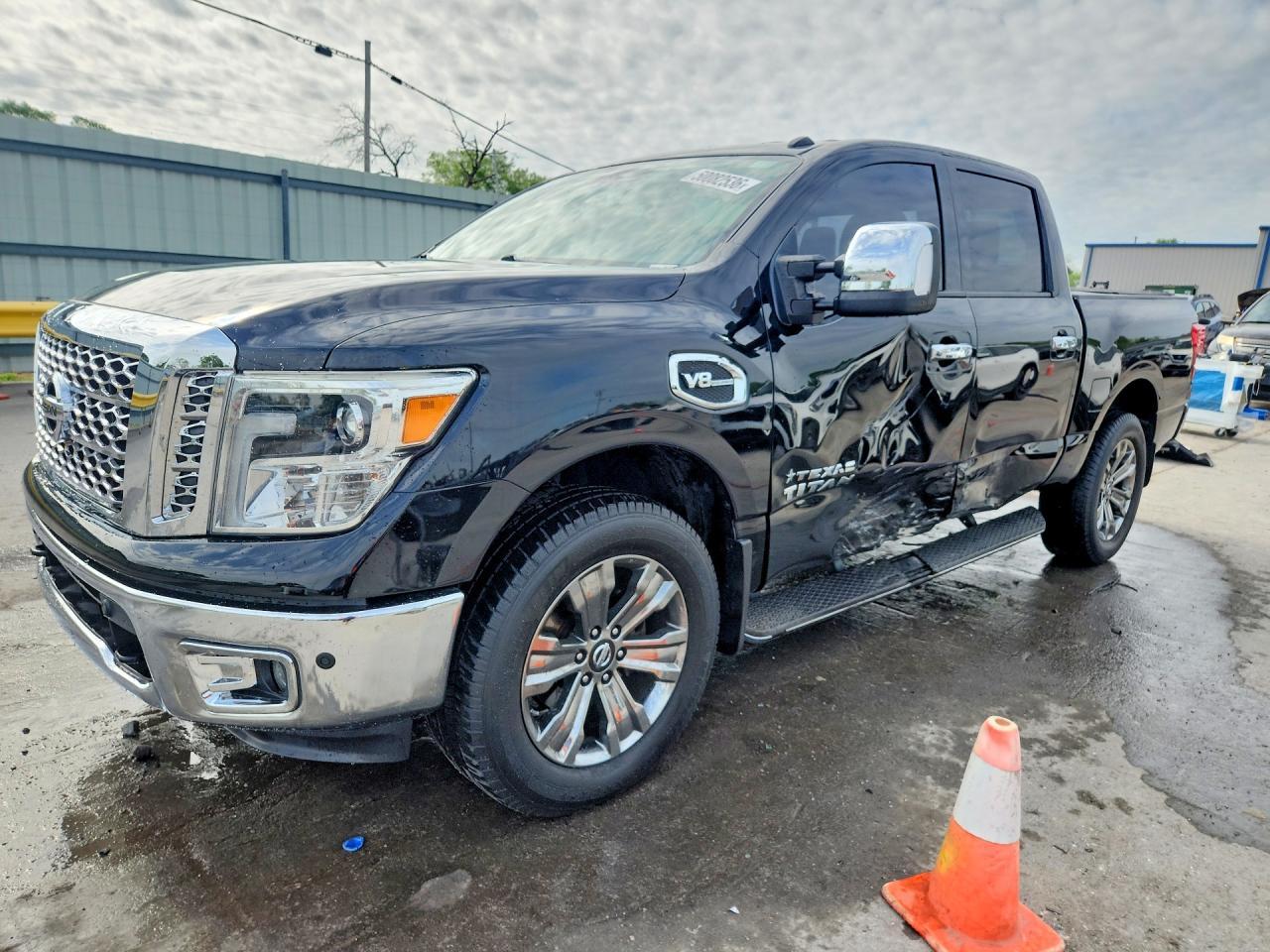 2017 Nissan Titan SL