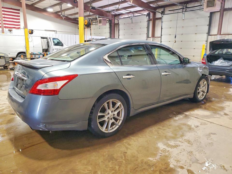 2010 Nissan Maxima 3.5 s
