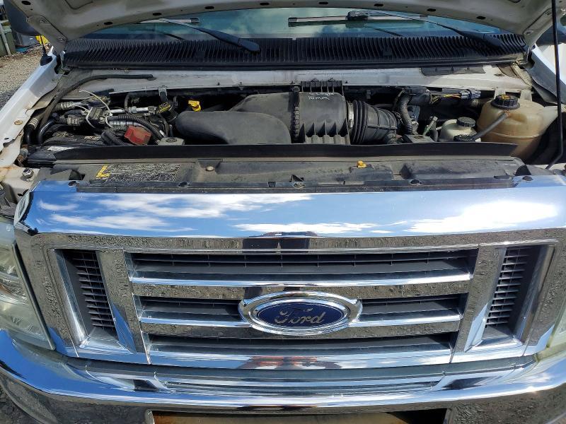 2010 Ford E350 BOX Truck