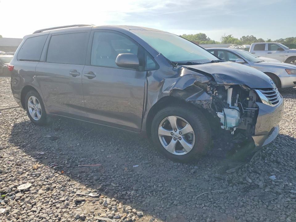 2016 Toyota Sienna le
