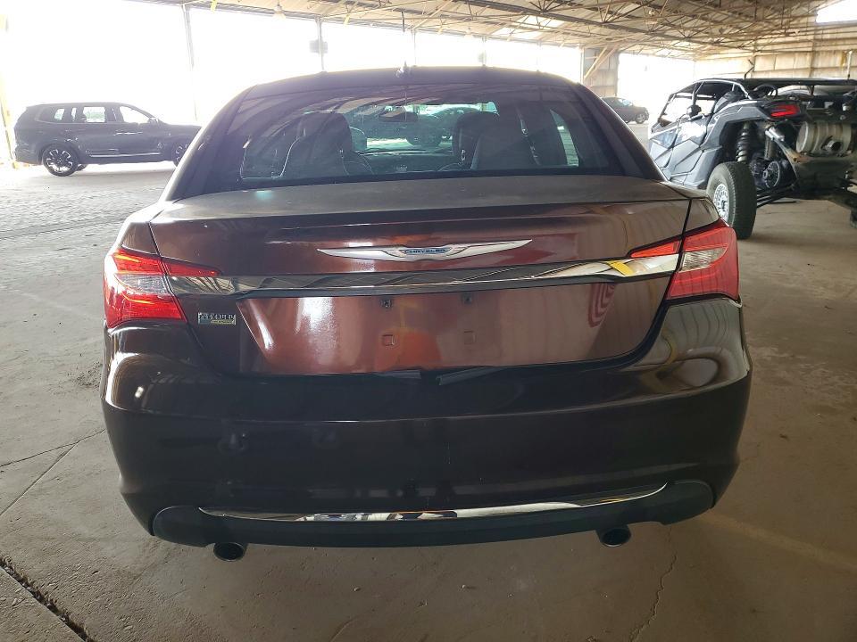 2013 Chrysler 200 Touring