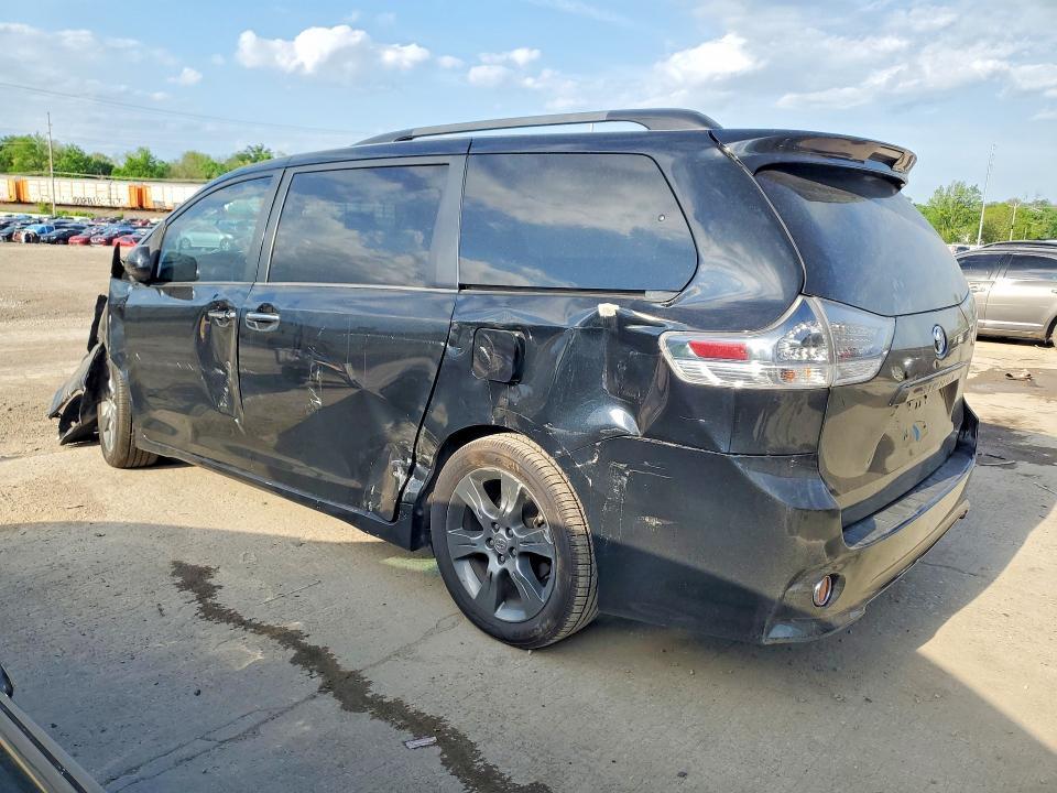 2015 Toyota Sienna Sport