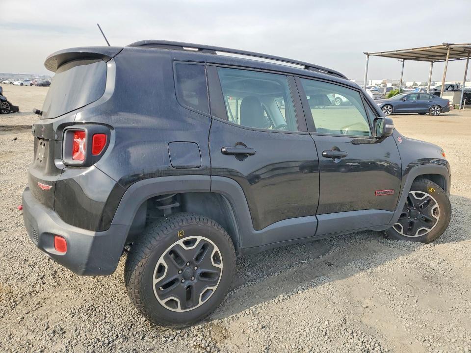2016 Jeep Renegade Trailhawk