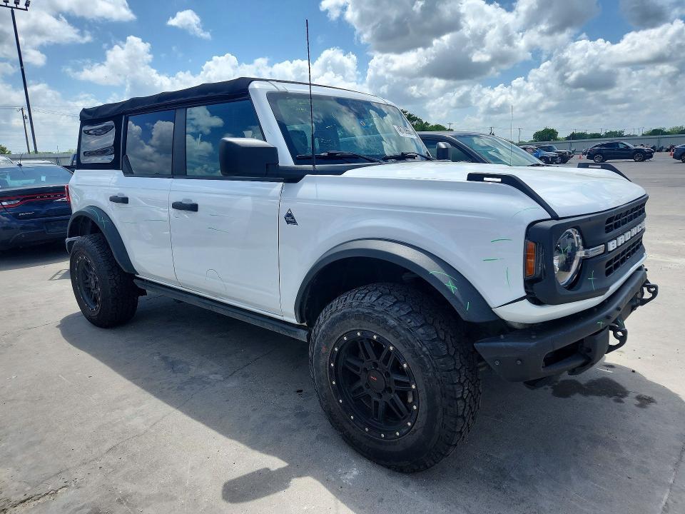 2021 Ford Bronco Base