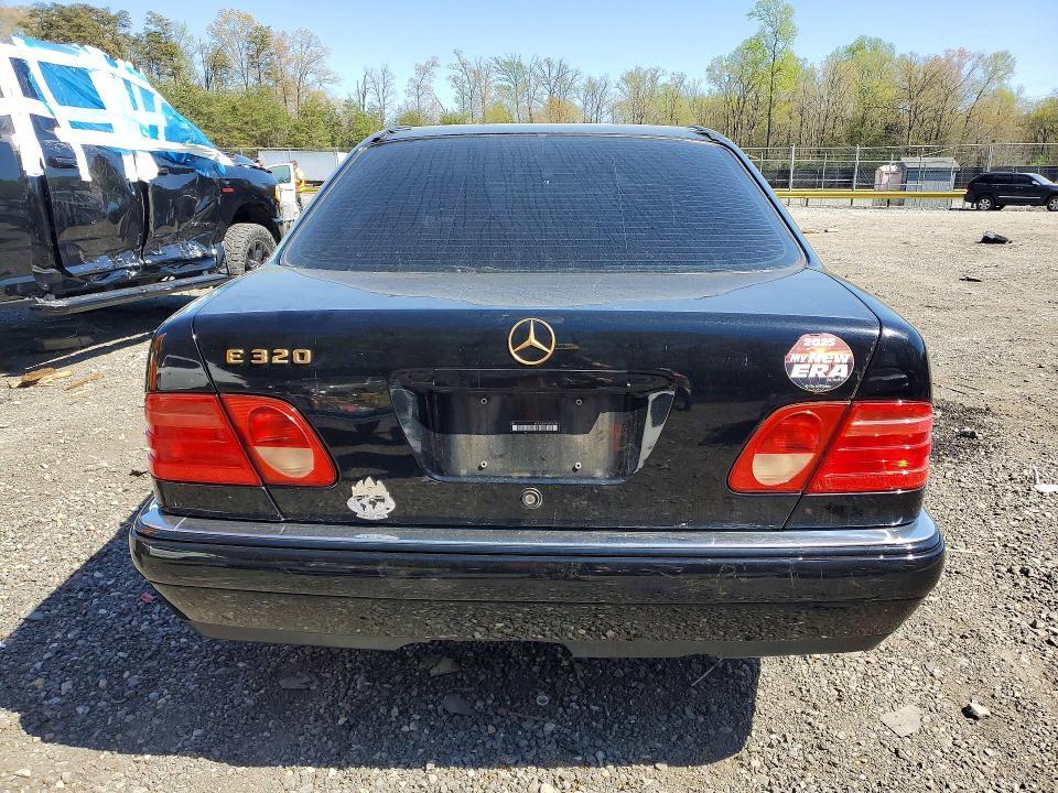 1999 Mercedes-Benz E 320