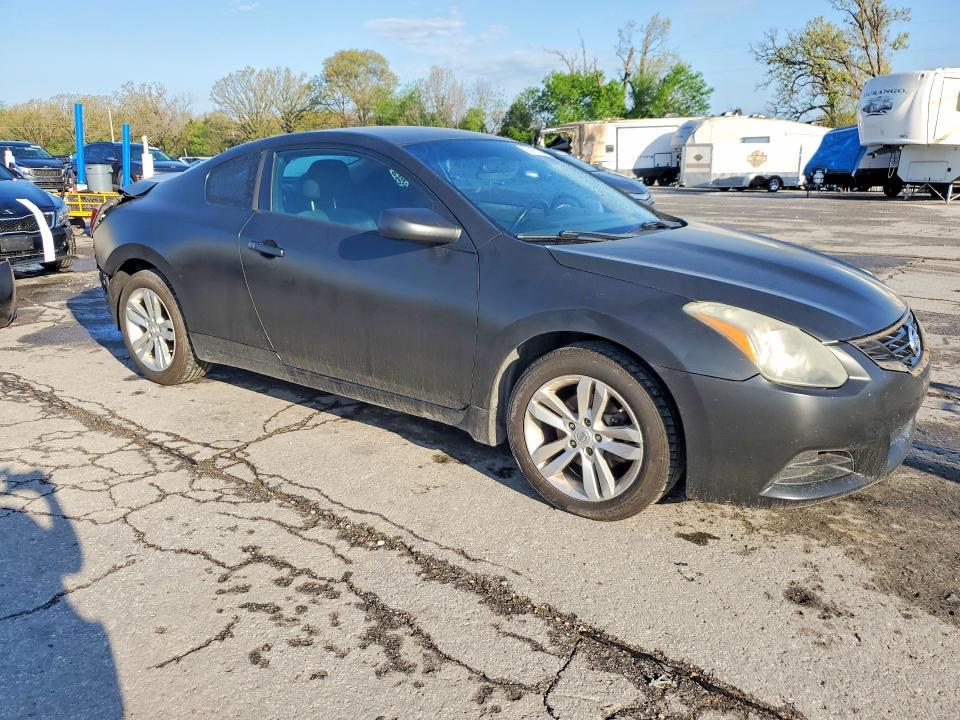 2010 Niss Altima s