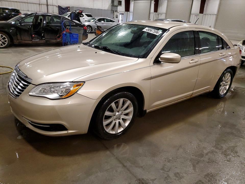 2014 Chrysler 200 lx