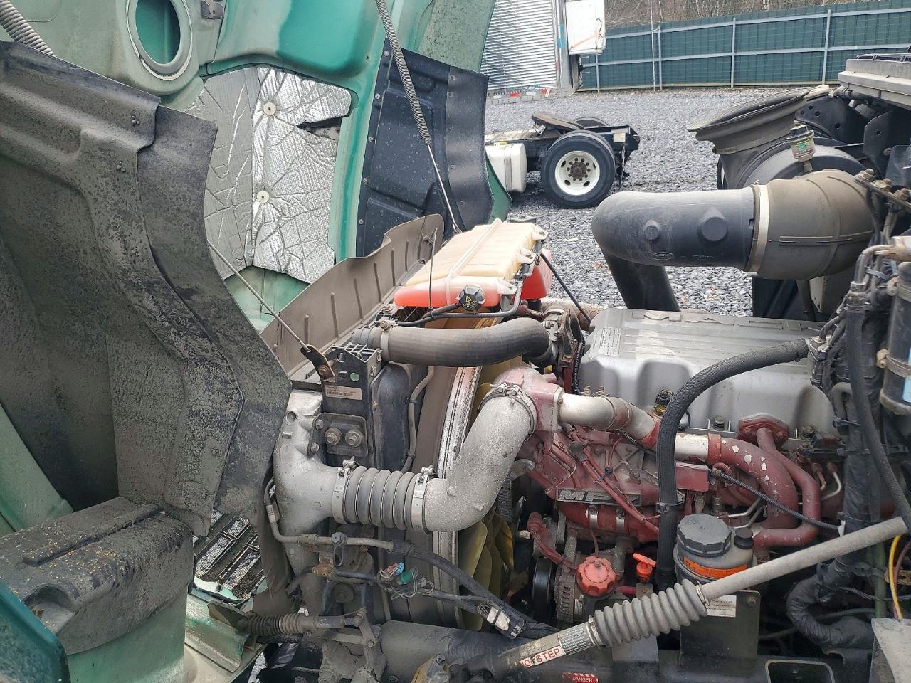 2017 Mack CXU612 Semi Truck