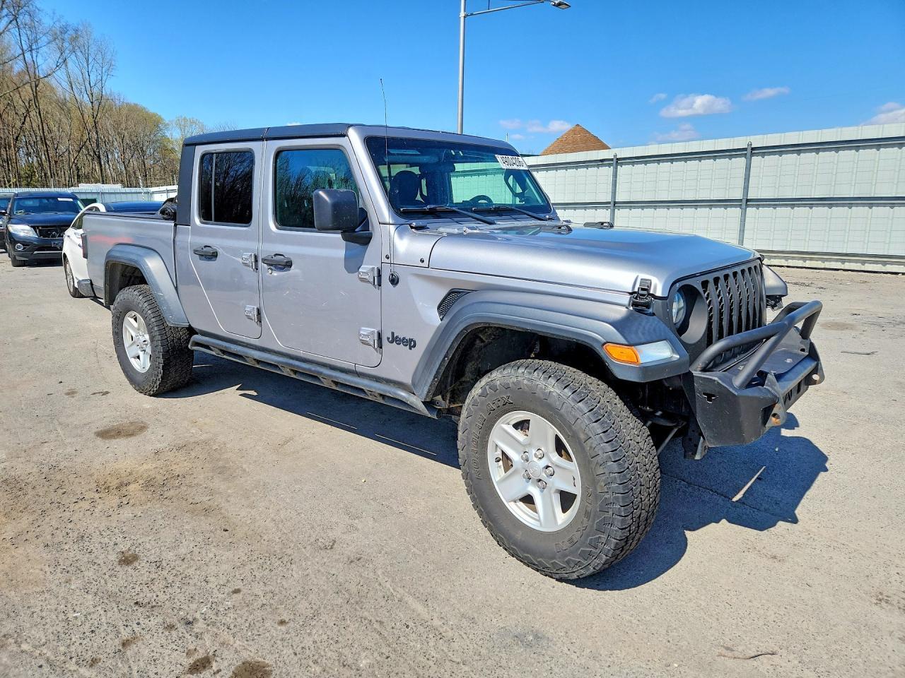 2020 Jeep Gladiator Sport