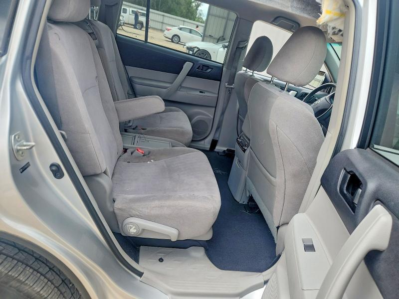 2011 Toyota Highlander Base