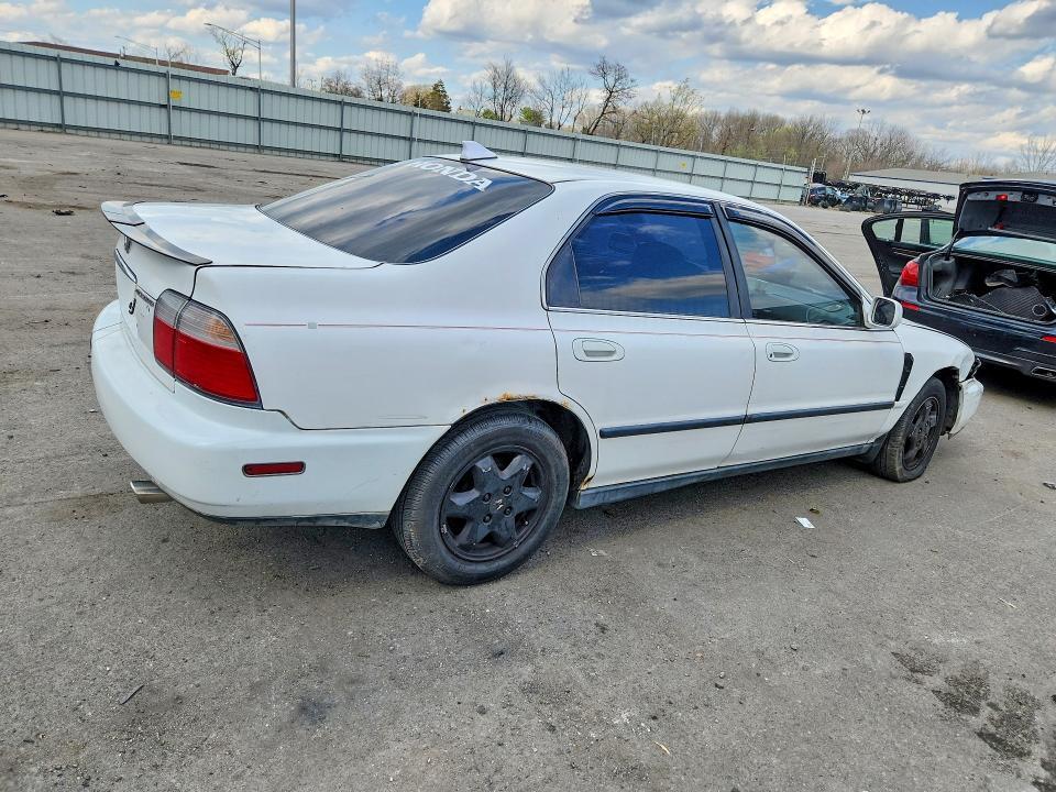 1997 Honda Accord lx