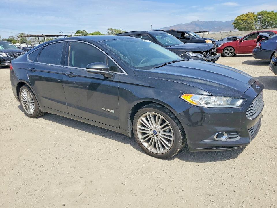 2014 Ford Fusion se Hybrid