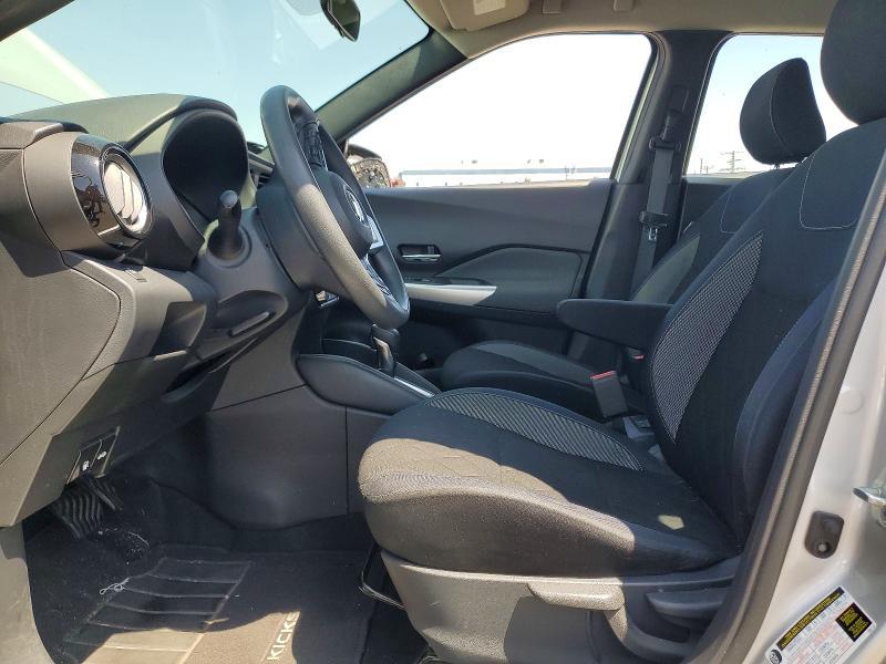 2018 Nissan Kicks sv