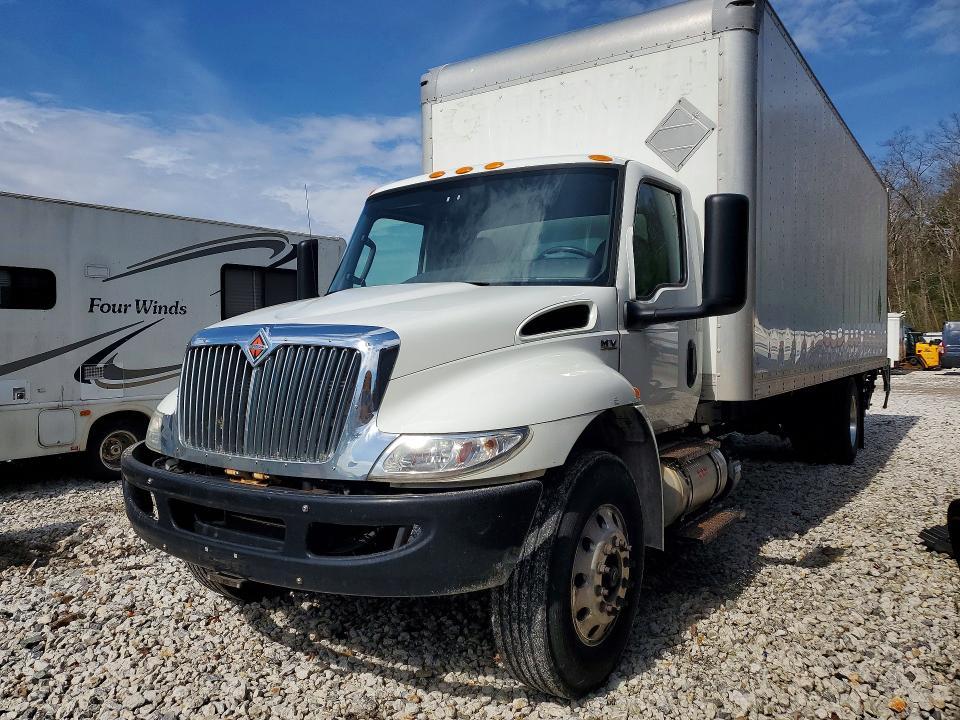 2020 International MV607 BOX Truck