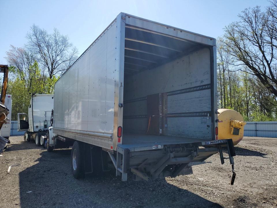 2020 Freigliner 2020 Freightliner Business Class M2 BOX Truck
