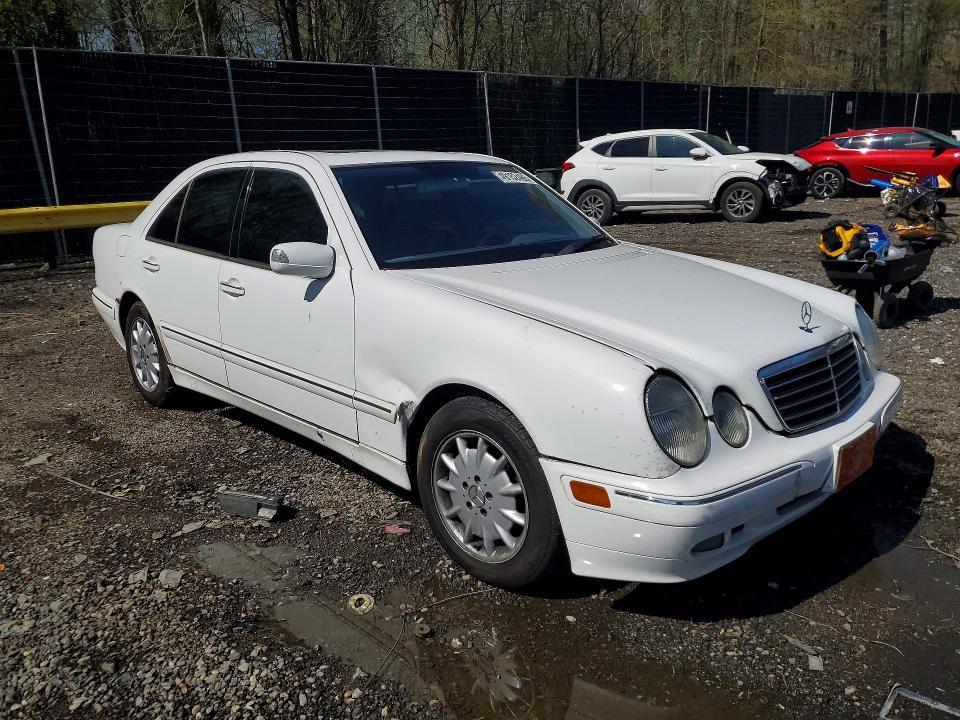 2000 Mercedes-Benz E 320 4matic