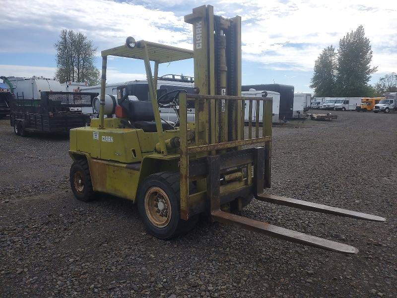 1980 Clark C500Y100 Forklift