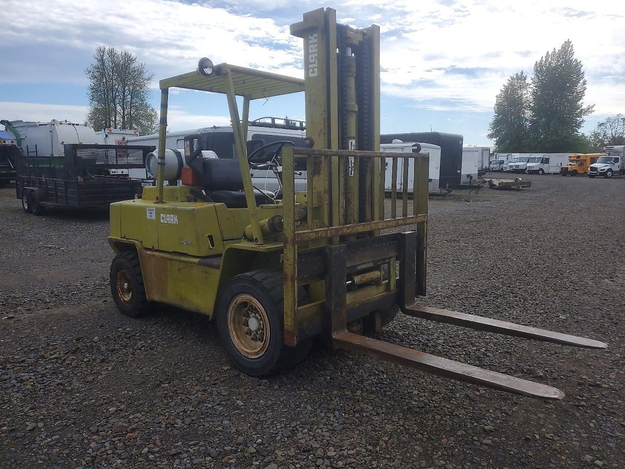 1980 Clark C500Y100 Forklift