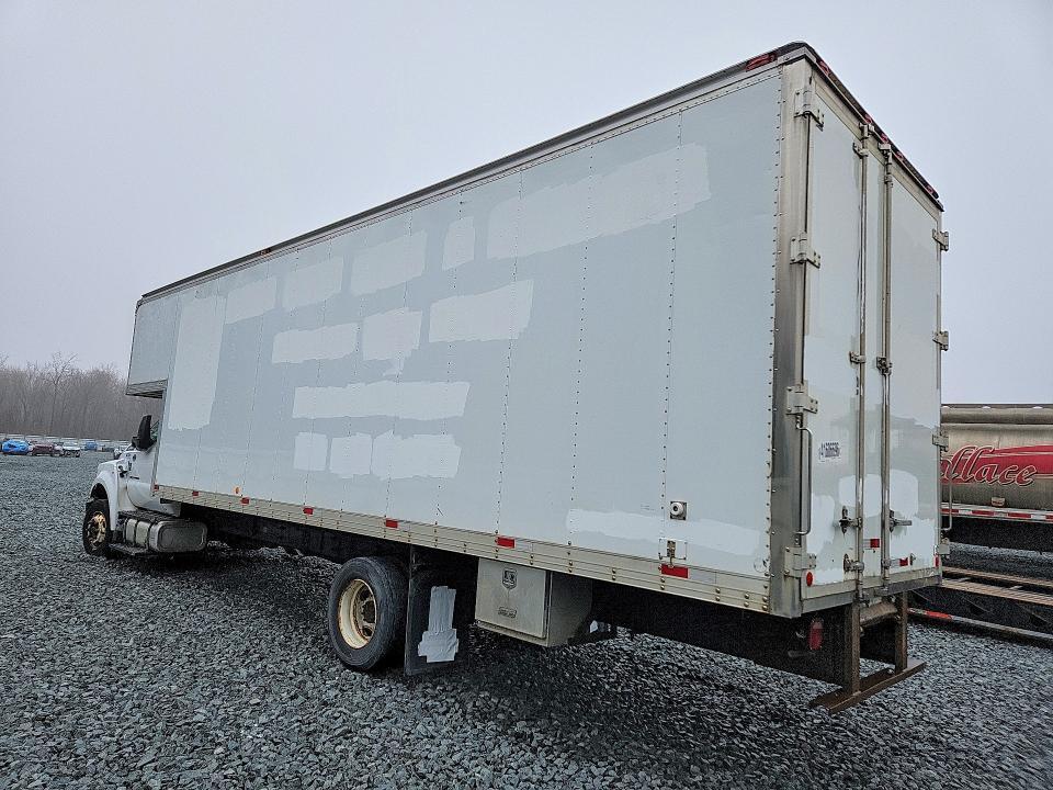 2016 Ford F650 Super Duty Delivery Truck