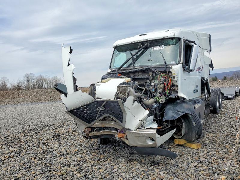 2020 Volvo VNR Semi Truck