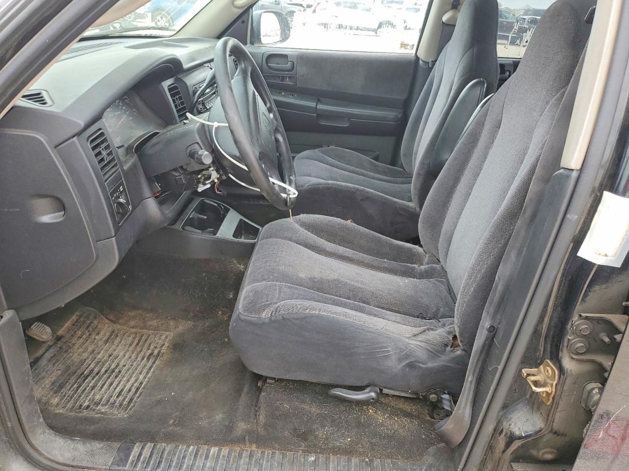 2004 Dodge Dakota Quad Sport