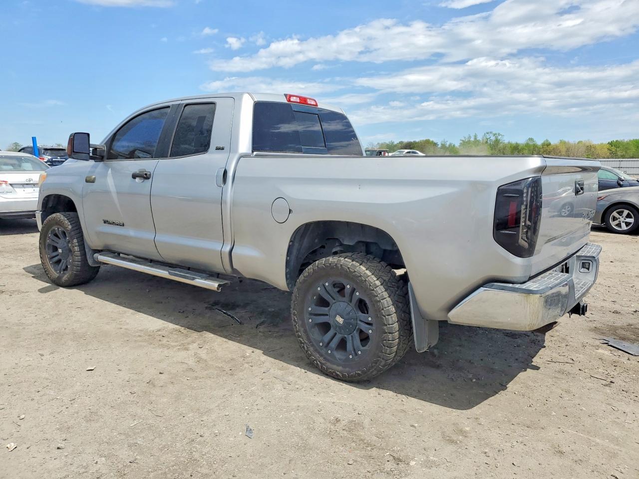 2014 Toyota Tundra SR5