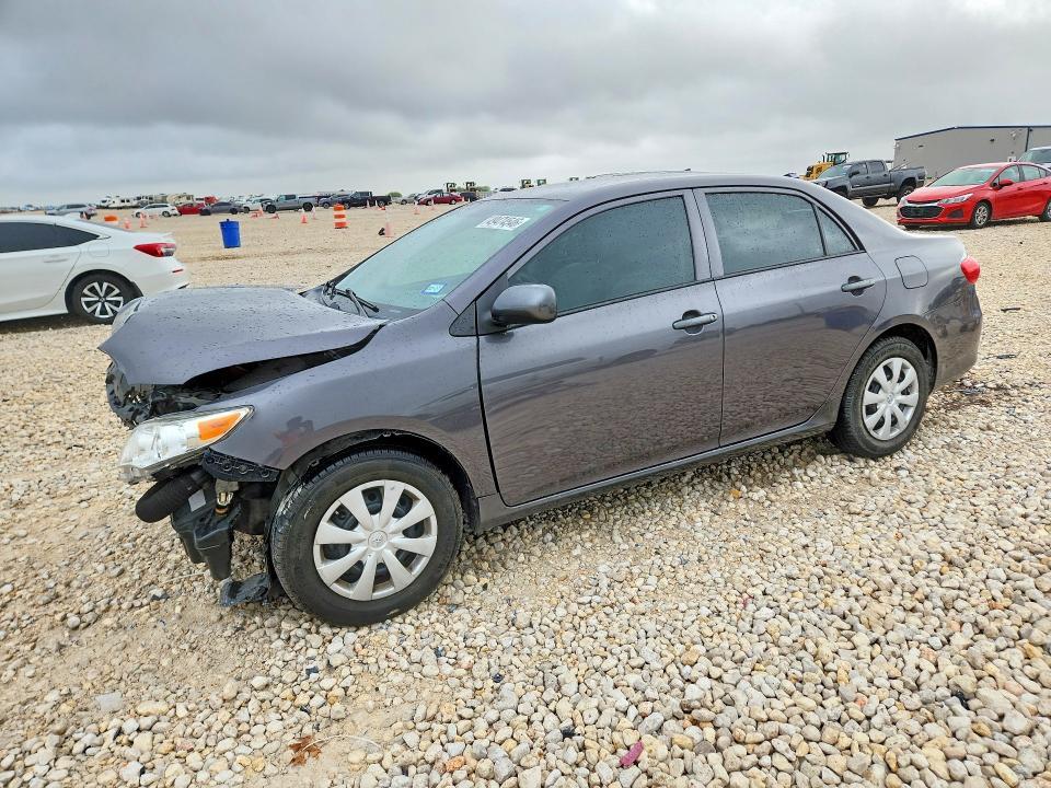 2013 Toyota Corolla l