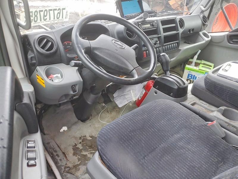 2019 Hino 195 Refrigerated BOX Truck