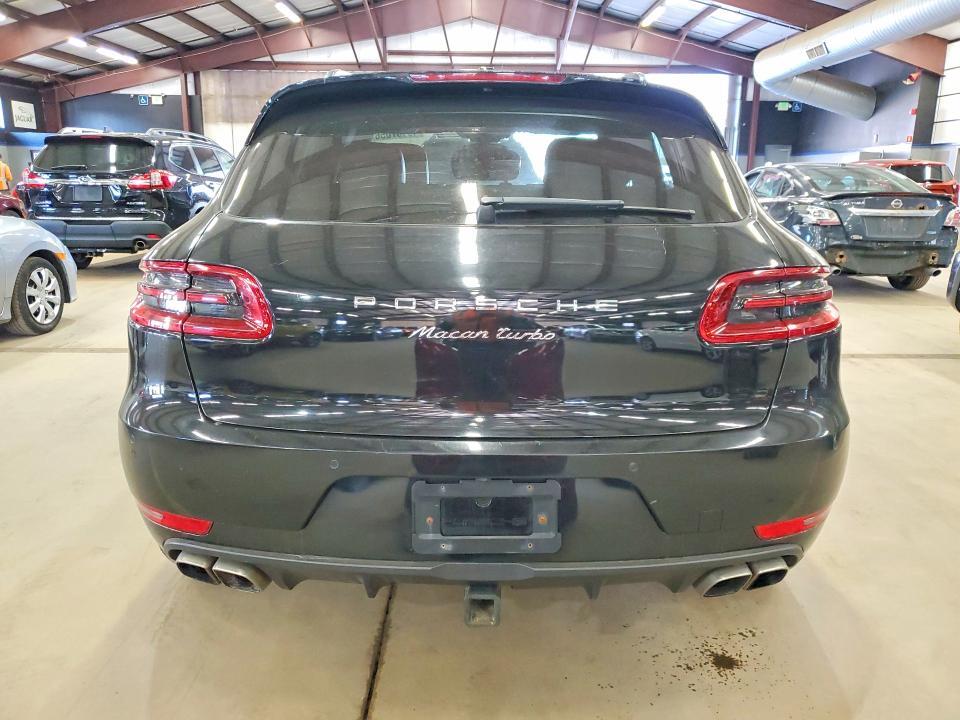 2018 Porsche Macan Turbo