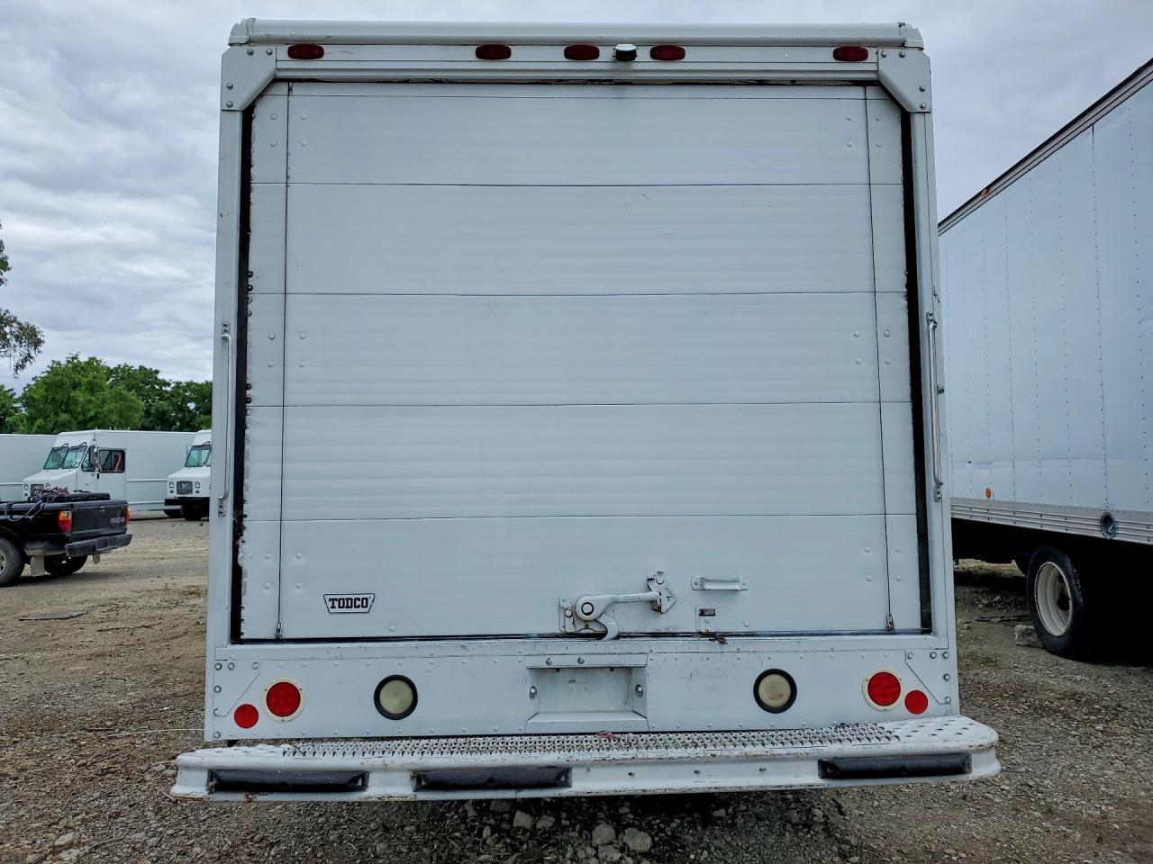 2010 Ford E450 Delivery Truck
