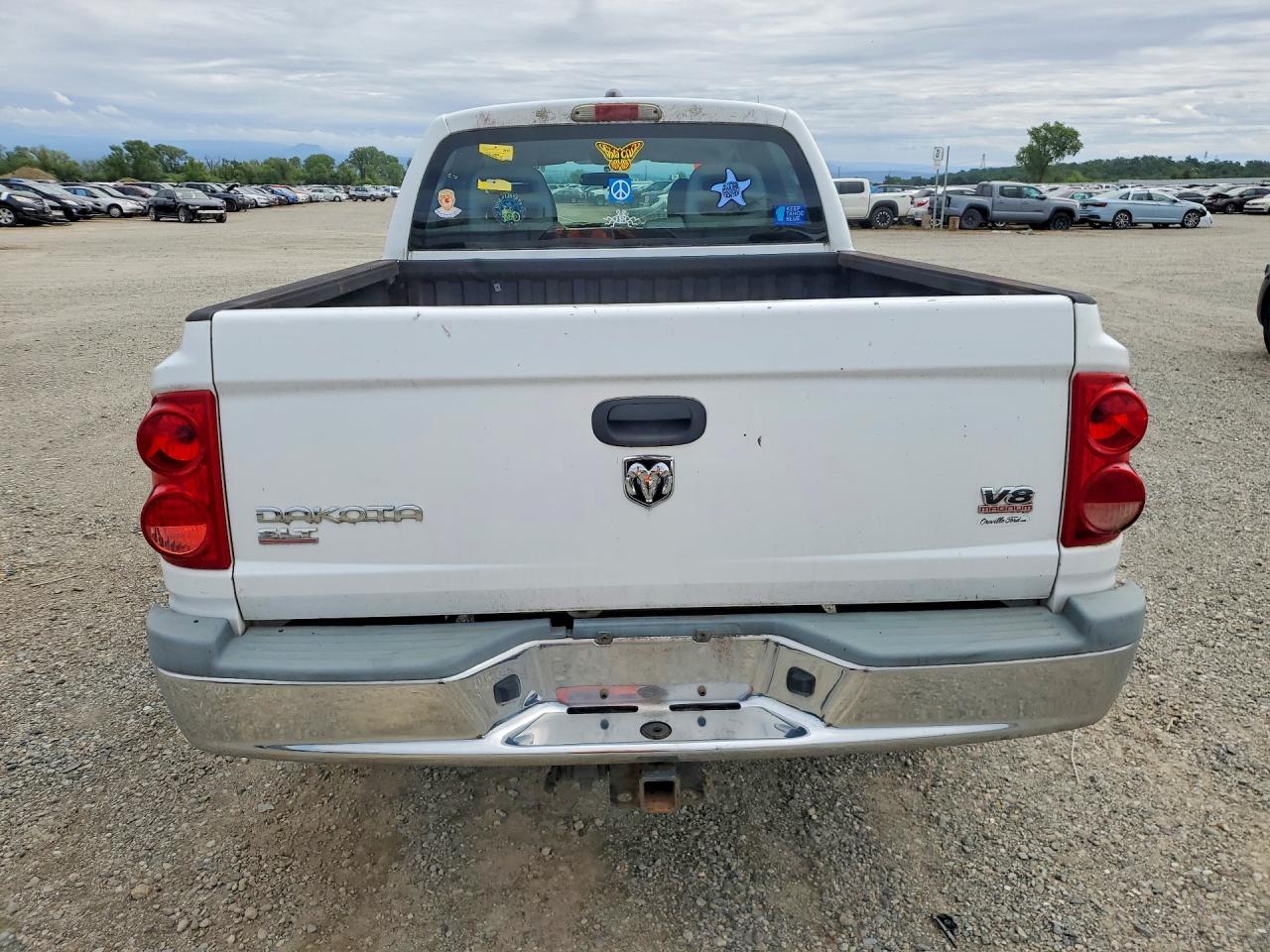 2005 Dodge Dakota Quad SLT