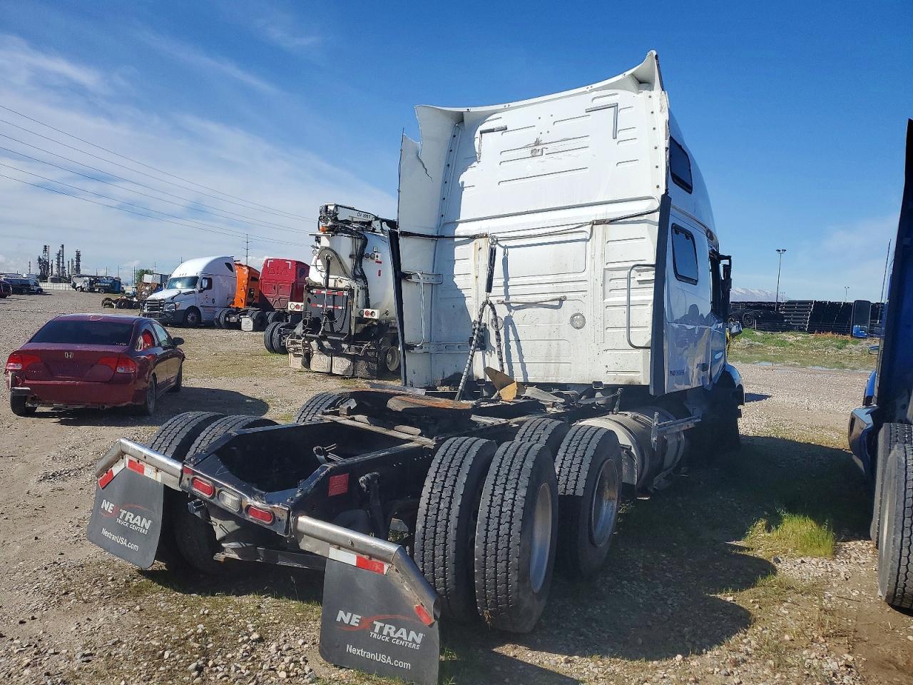 2022 Volv O VNL Semi Truck