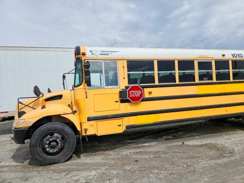 2010 Ic Corporation CE Series School-School Bus