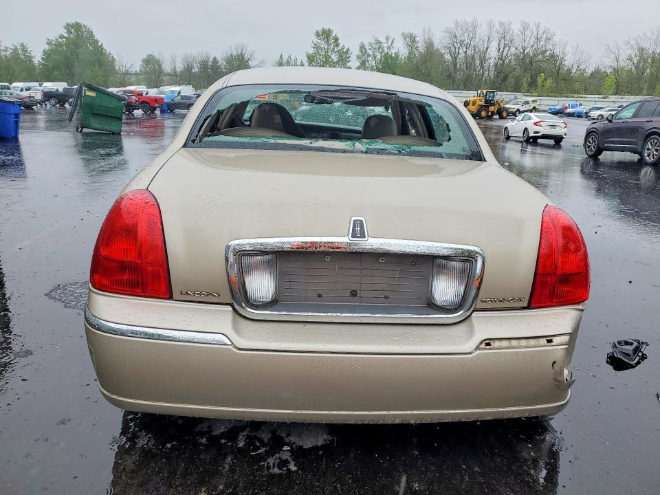 2006 Lincoln Town car Signature