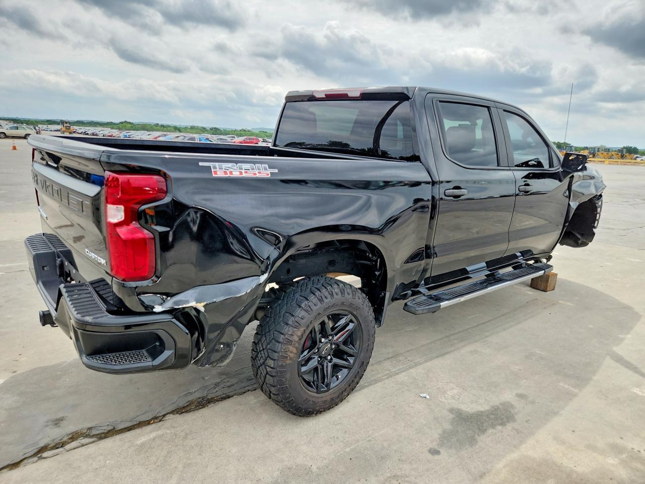 2021 Chevrolet Silverado K1500 Trail Boss Custom
