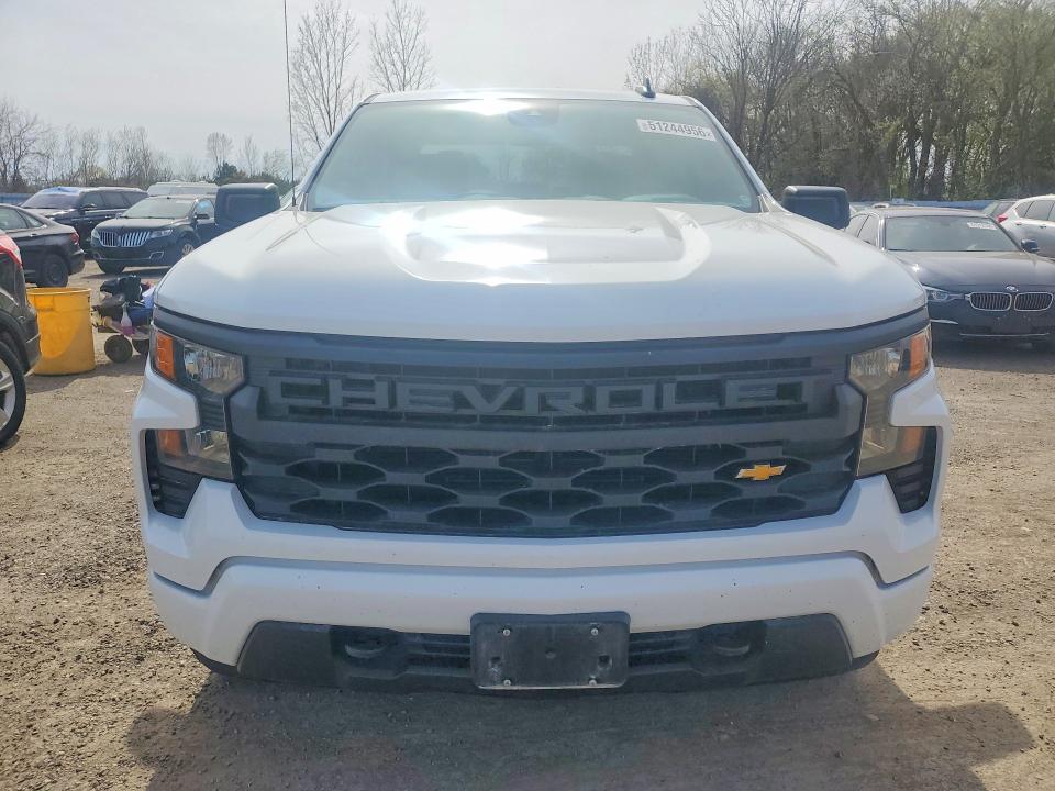 2022 Chevrolet Silverado K1500 Custom